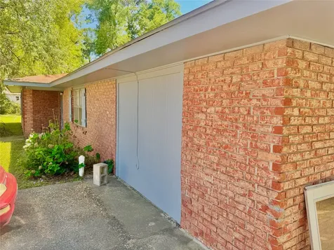 303 Charles Street Cleveland TX 77327