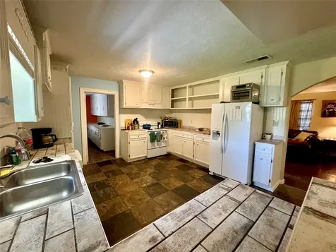 303 Charles Street Cleveland TX 77327