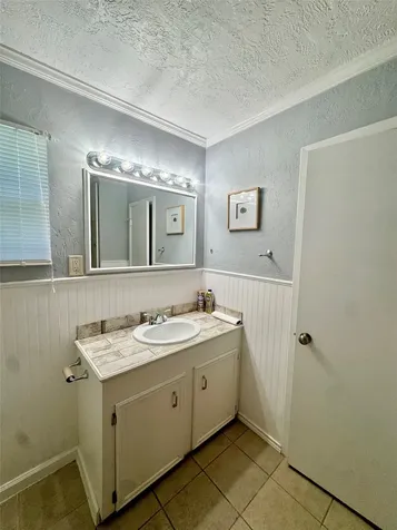 303 Charles Street Cleveland TX 77327