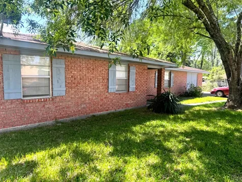 303 Charles Street Cleveland TX 77327