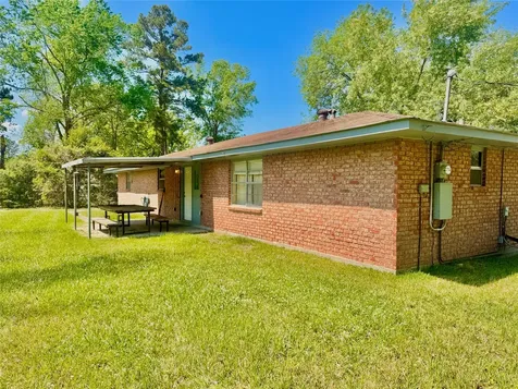 303 Charles Street Cleveland TX 77327