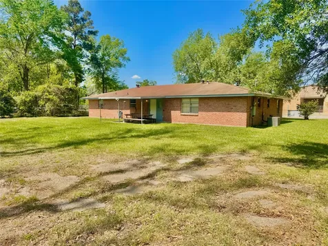 303 Charles Street Cleveland TX 77327