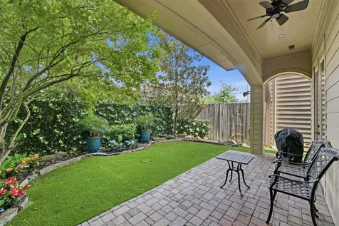 1217 Malone Street Houston TX 77007