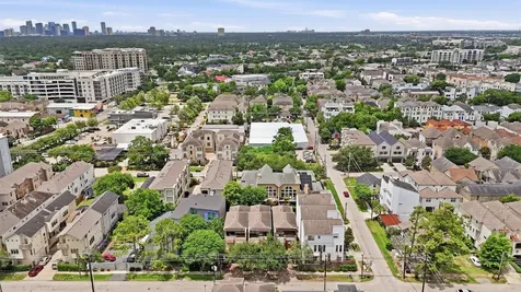 1217 Malone Street Houston TX 77007
