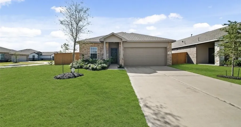 1326 Ponderosa Pine Drive Rosharon TX 77583