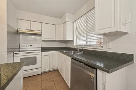 9201 Clarewood Drive 191 Houston TX 77036