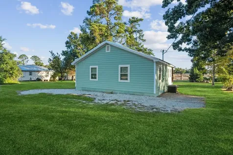 219 Lakeshore N Onalaska TX 77360