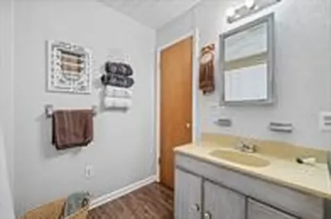 219 Lakeshore N Onalaska TX 77360