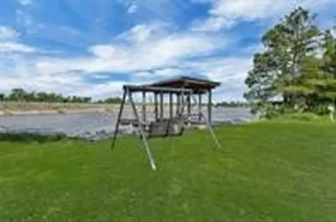 219 Lakeshore N Onalaska TX 77360