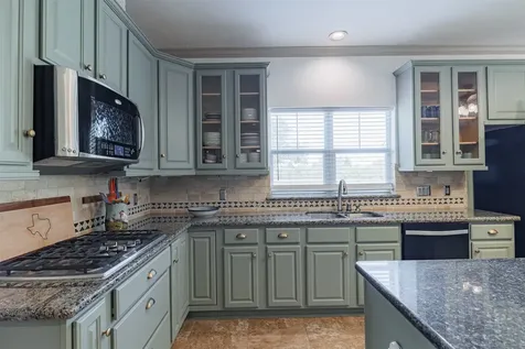 1520 Lakefield Drive Sealy TX 77474