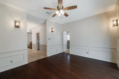 1520 Lakefield Drive Sealy TX 77474