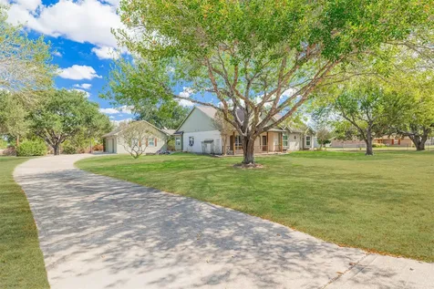 1520 Lakefield Drive Sealy TX 77474