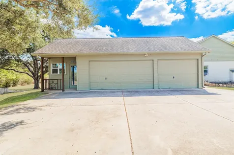 1520 Lakefield Drive Sealy TX 77474