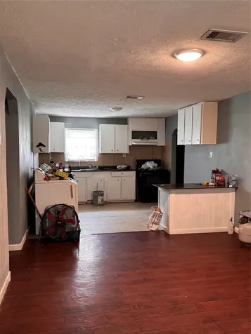 7924 Way Street Houston TX 77028