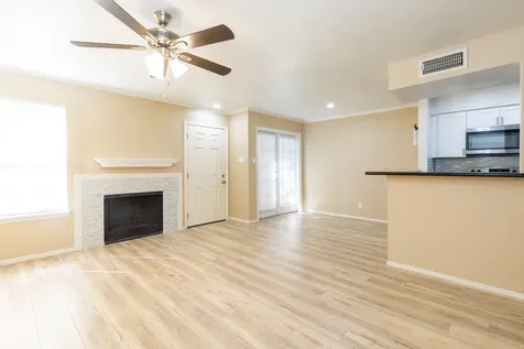 14600 Fonmeadow 1106 Houston TX 77035