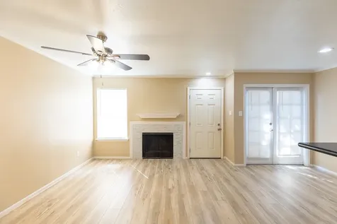 14600 Fonmeadow 1106 Houston TX 77035