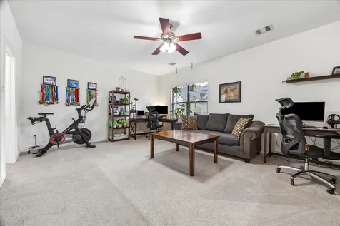 9044 Lakes At 610 Drive Houston TX 77054