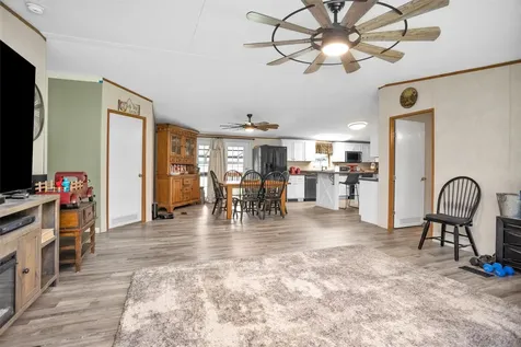 57 Family Lane New Waverly TX 77358
