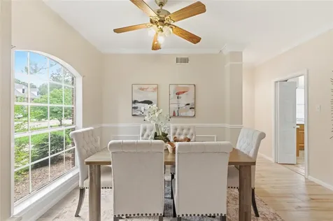 13615 Robin Hill Court Houston TX 77059