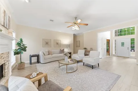 13615 Robin Hill Court Houston TX 77059