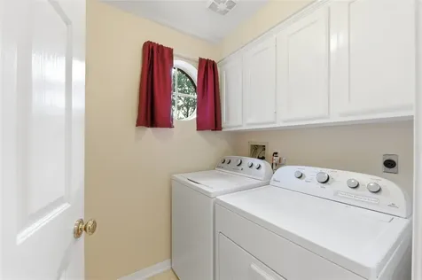13615 Robin Hill Court Houston TX 77059