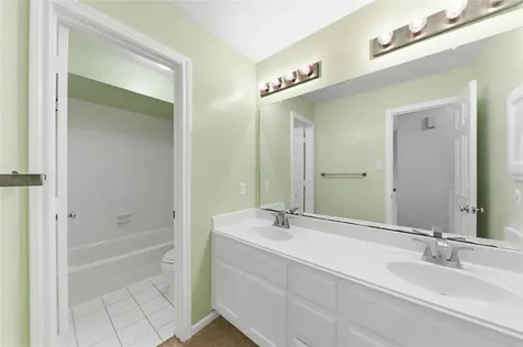 13615 Robin Hill Court Houston TX 77059