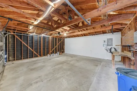 13615 Robin Hill Court Houston TX 77059
