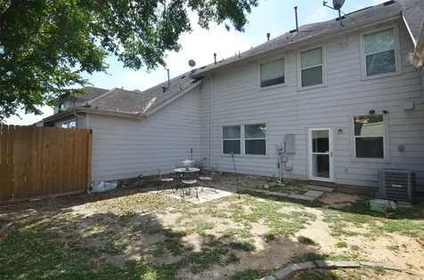 2911 Meadowglen Cove Houston TX 77082