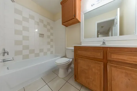 2731 Vienna Place Pasadena TX 77502