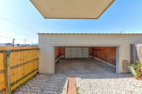 2731 Vienna Place Pasadena TX 77502