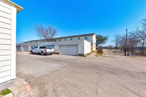 2731 Vienna Place Pasadena TX 77502