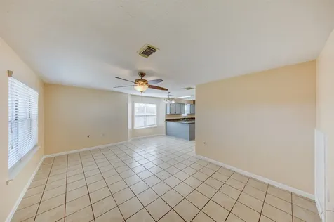 2731 Vienna Place Pasadena TX 77502