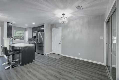 332 Crestwood Street Clute TX 77531