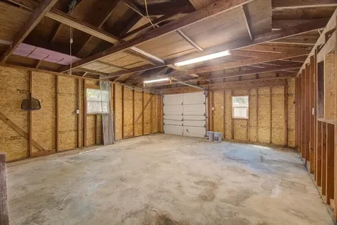 332 Crestwood Street Clute TX 77531