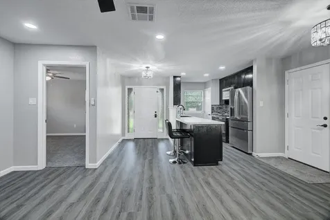 332 Crestwood Street Clute TX 77531