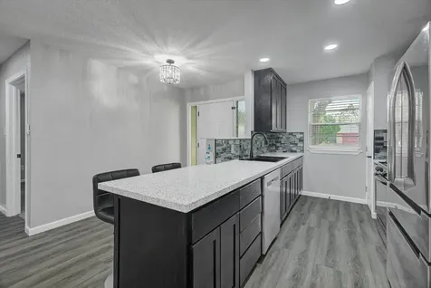 332 Crestwood Street Clute TX 77531