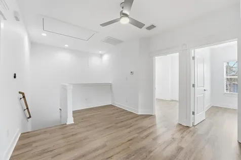 2825 De Soto Street Houston TX 77091