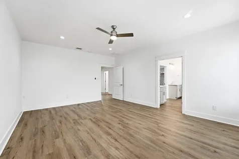 2825 De Soto Street Houston TX 77091