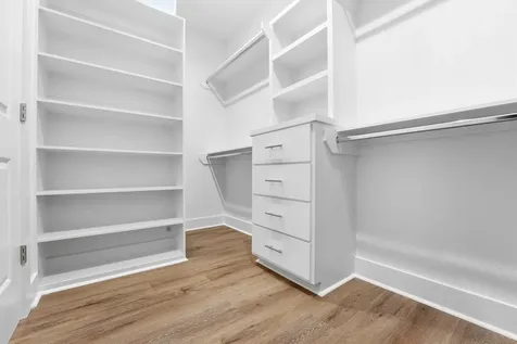 2825 De Soto Street Houston TX 77091