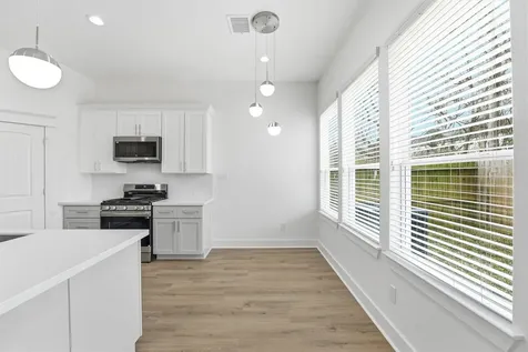 2825 De Soto Street Houston TX 77091