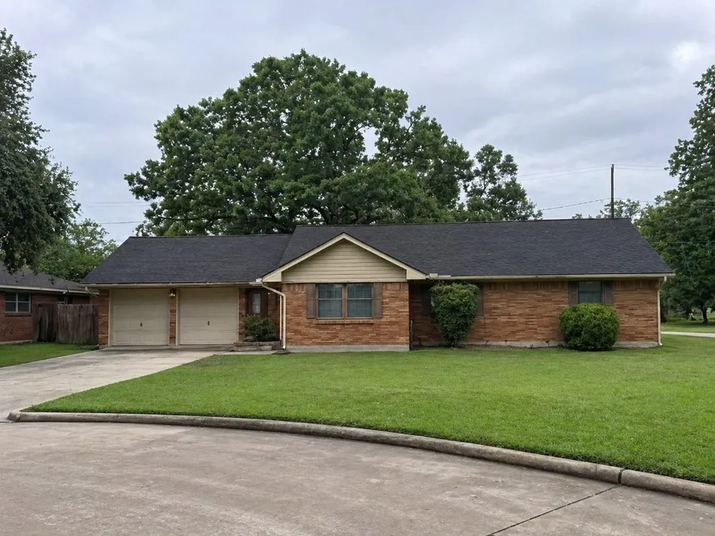 1805 Lavonia Lane Pasadena TX 77502