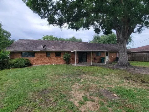 1805 Lavonia Lane Pasadena TX 77502