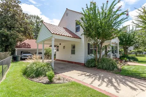 260 Manor Street Beaumont TX 77706