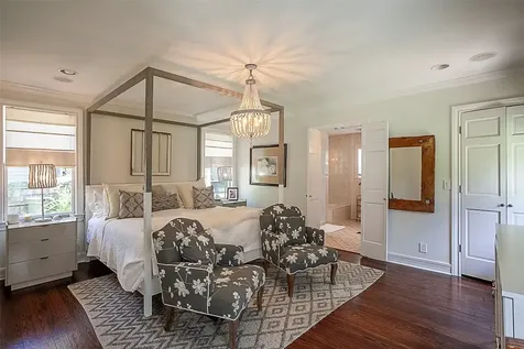 260 Manor Street Beaumont TX 77706