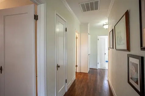 260 Manor Street Beaumont TX 77706