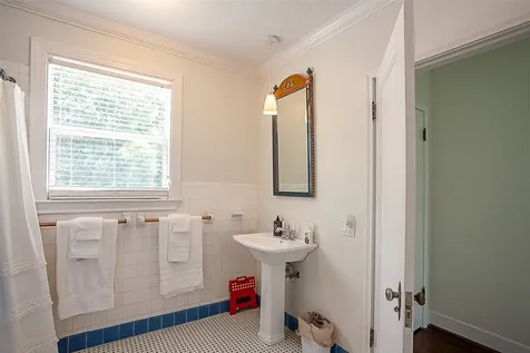 260 Manor Street Beaumont TX 77706