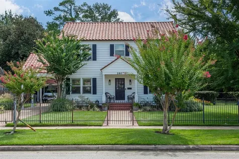 260 Manor Street Beaumont TX 77706
