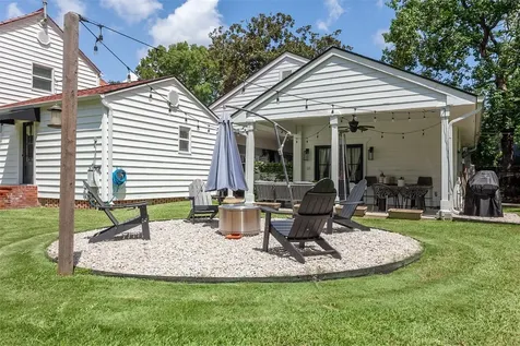 260 Manor Street Beaumont TX 77706