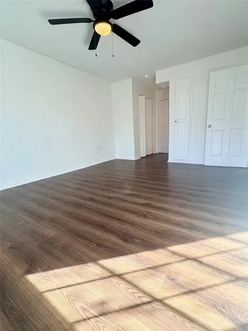 2744 Briarhurst Drive 38 Houston TX 77057
