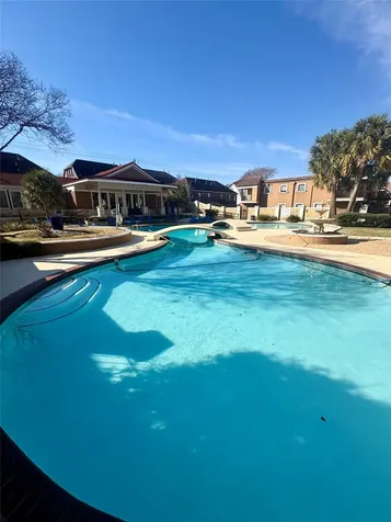 2744 Briarhurst Drive 38 Houston TX 77057